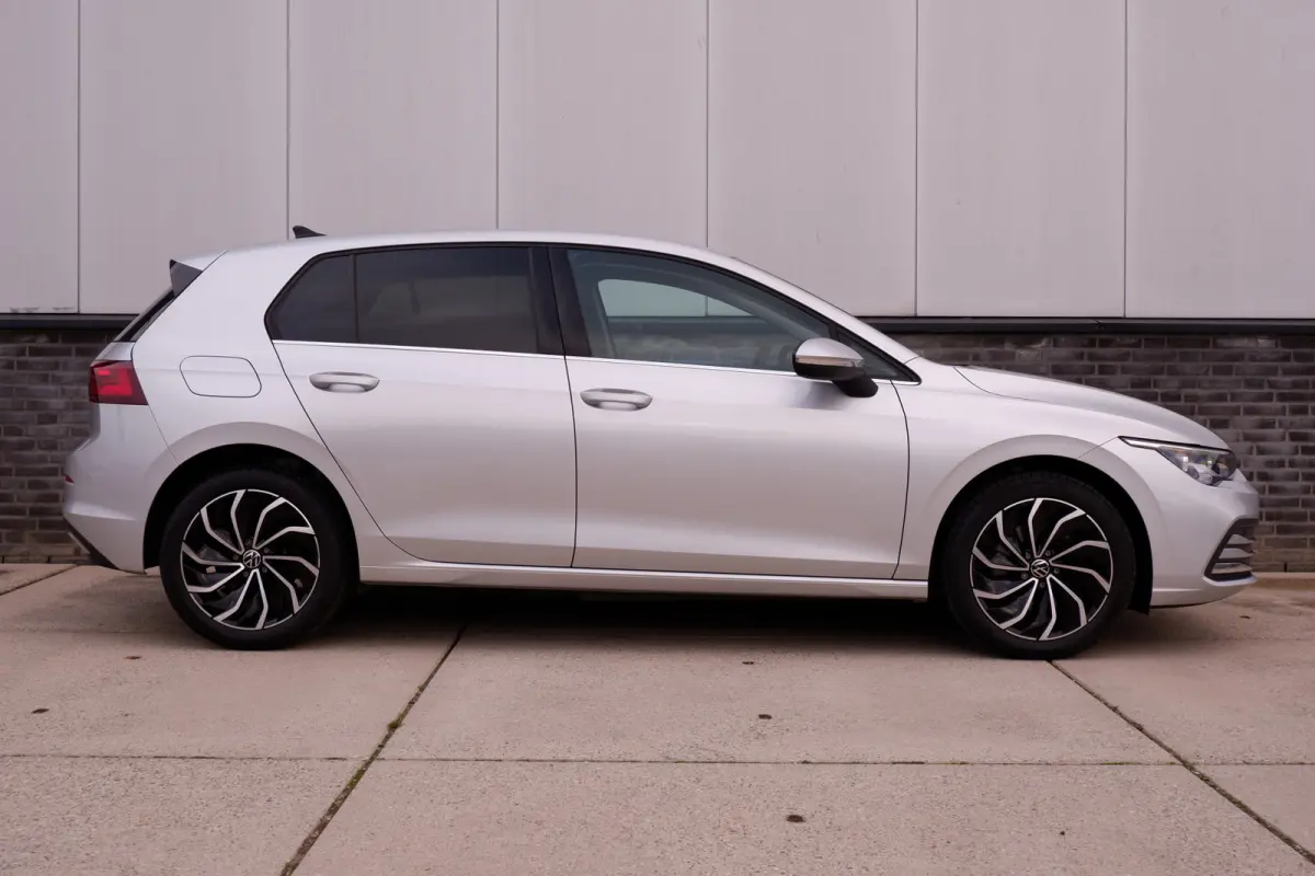 1.4 eHybrid Style PHEV | Elek. Trekhaak | IQ-Light | Carplay | Memory | Navi | Sfeerverlichting