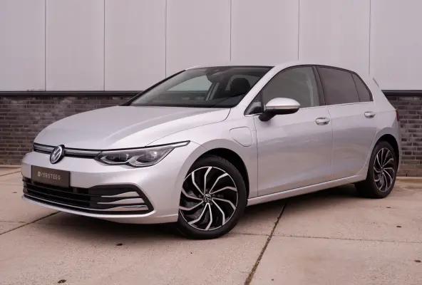 1.4 eHybrid Style PHEV | Elek. Trekhaak | IQ-Light | Carplay | Memory | Navi | Sfeerverlichting