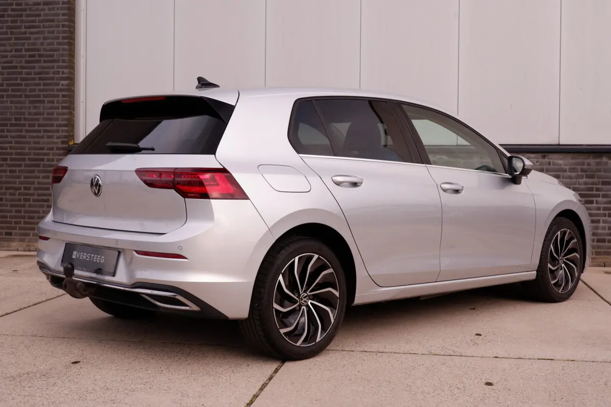 1.4 eHybrid Style PHEV | Elek. Trekhaak | IQ-Light | Carplay | Memory | Navi | Sfeerverlichting