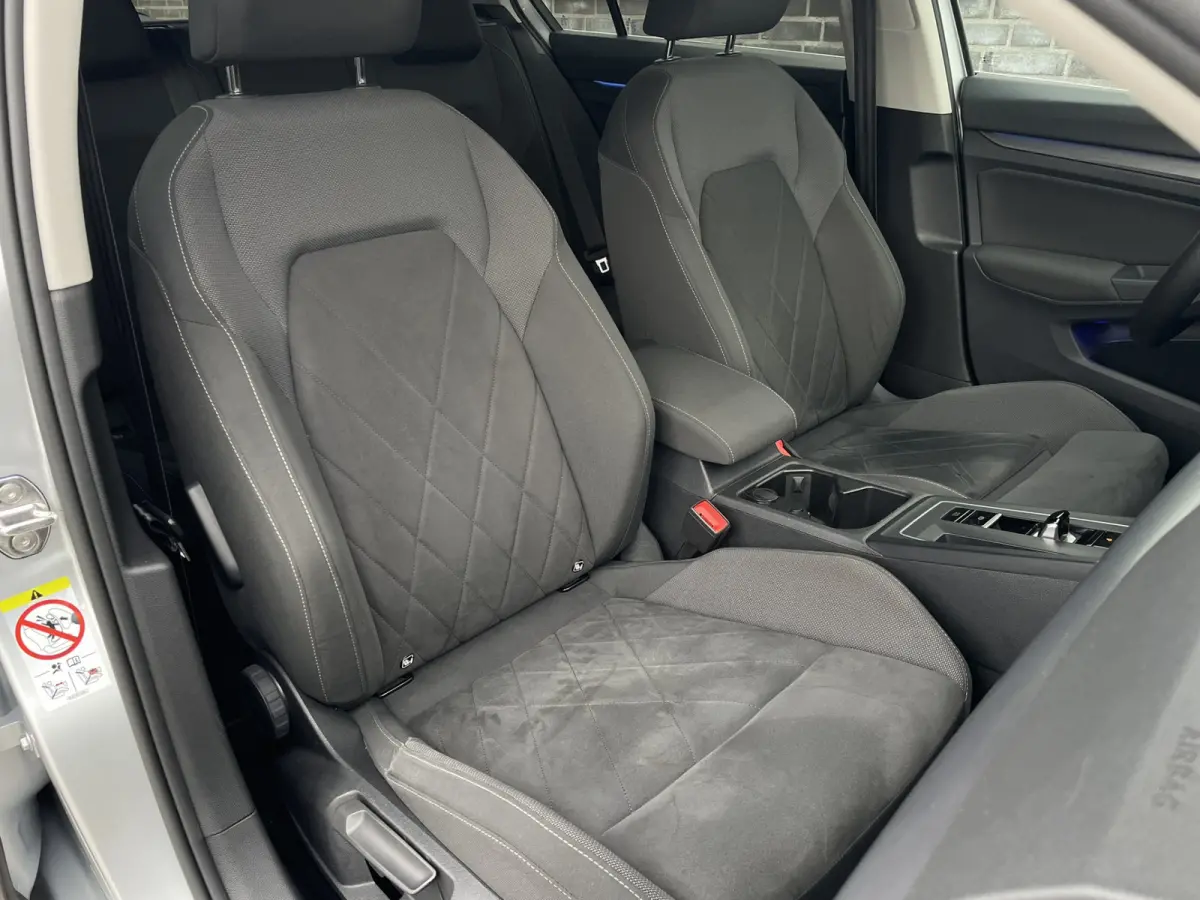 1.4 eHybrid Style PHEV | Elek. Trekhaak | IQ-Light | Carplay | Memory | Navi | Sfeerverlichting