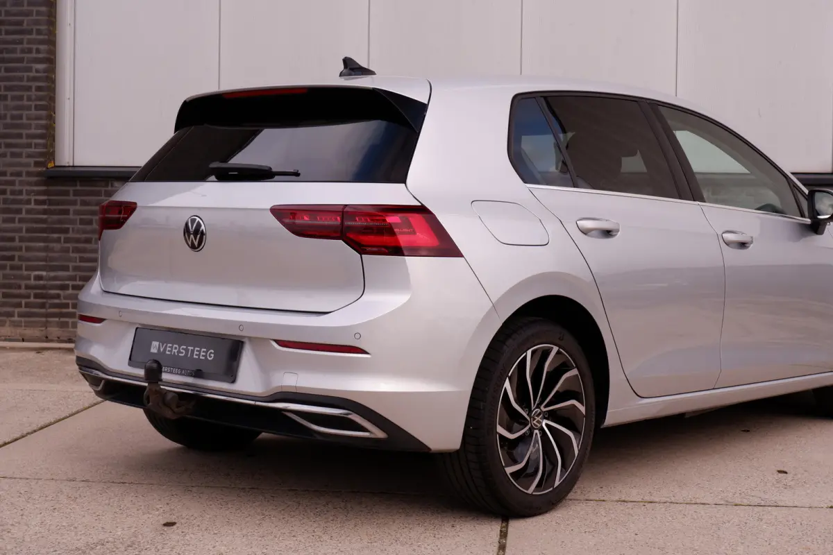 1.4 eHybrid Style PHEV | Elek. Trekhaak | IQ-Light | Carplay | Memory | Navi | Sfeerverlichting