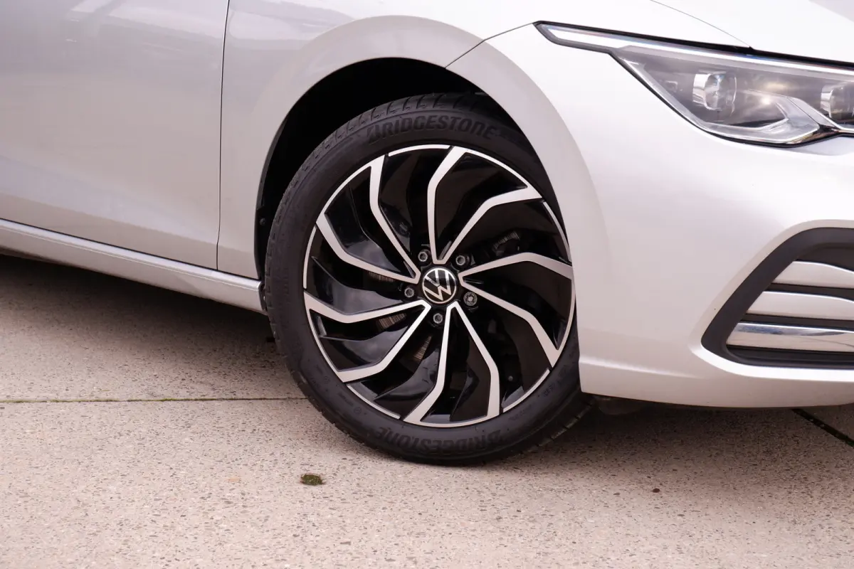 1.4 eHybrid Style PHEV | Elek. Trekhaak | IQ-Light | Carplay | Memory | Navi | Sfeerverlichting