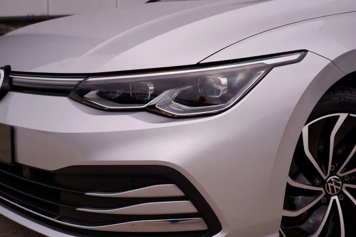 1.4 eHybrid Style PHEV | Elek. Trekhaak | IQ-Light | Carplay | Memory | Navi | Sfeerverlichting