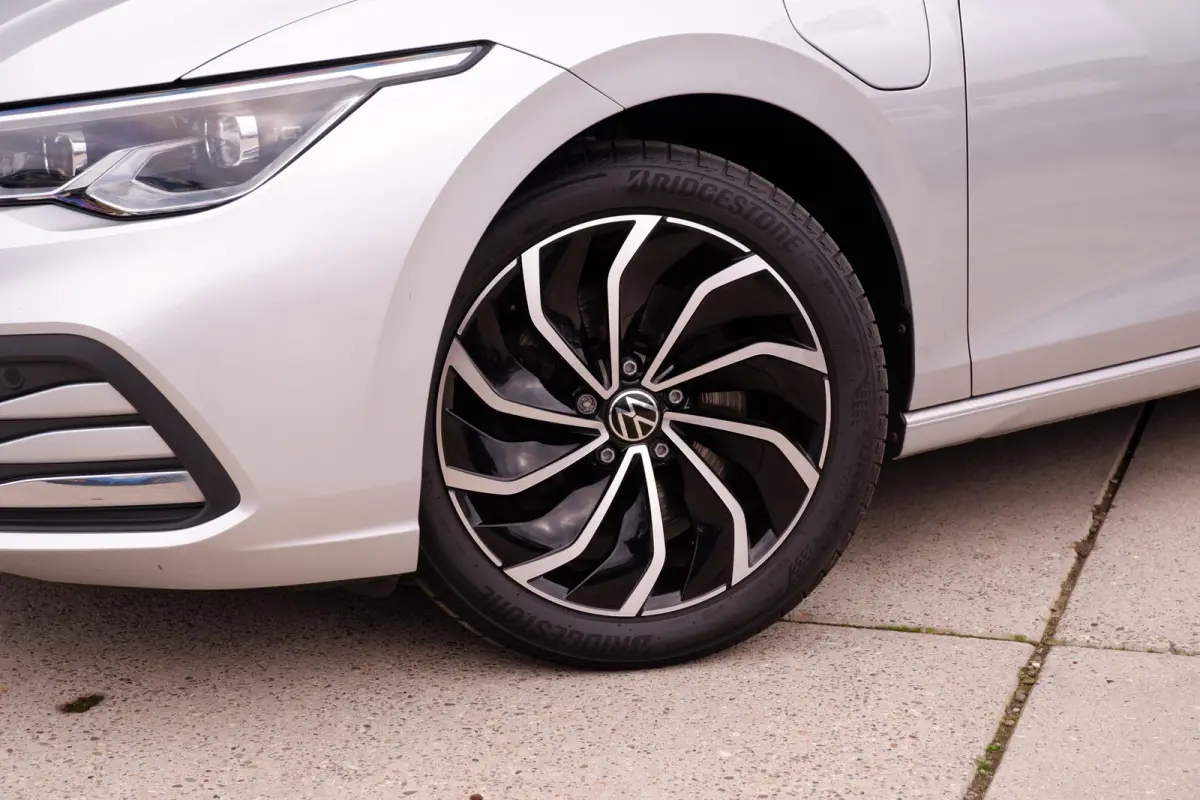 1.4 eHybrid Style PHEV | Elek. Trekhaak | IQ-Light | Carplay | Memory | Navi | Sfeerverlichting