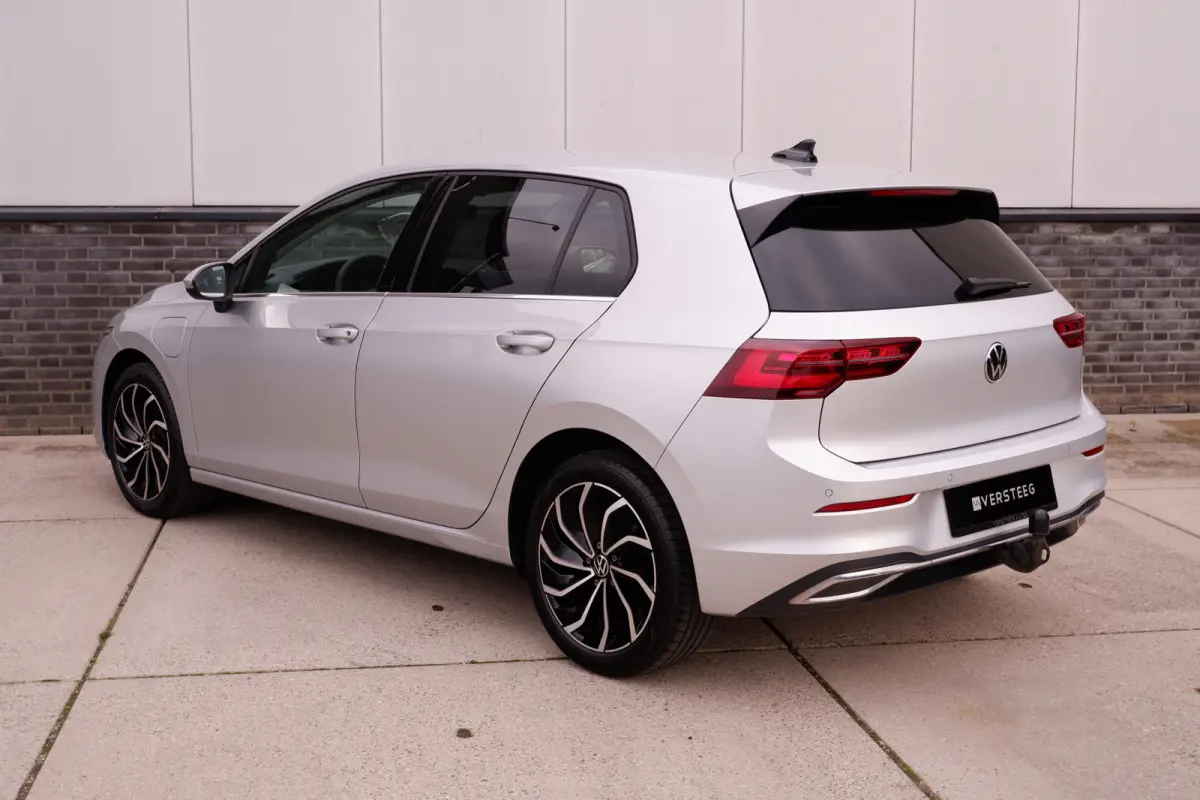 1.4 eHybrid Style PHEV | Elek. Trekhaak | IQ-Light | Carplay | Memory | Navi | Sfeerverlichting