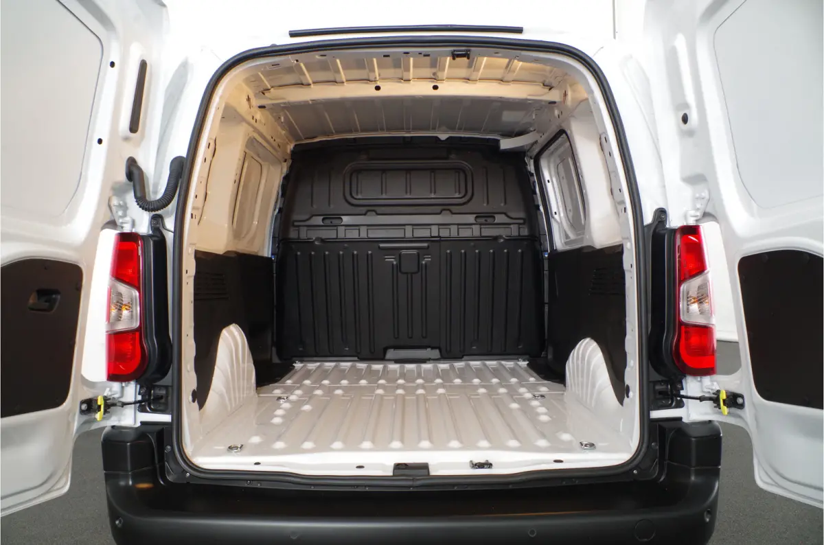 Combo-e Electric 136 L1 50kWh > 2025/Comfort stoel/Camera/Apple Carplay/Android Auto  | 3443 |