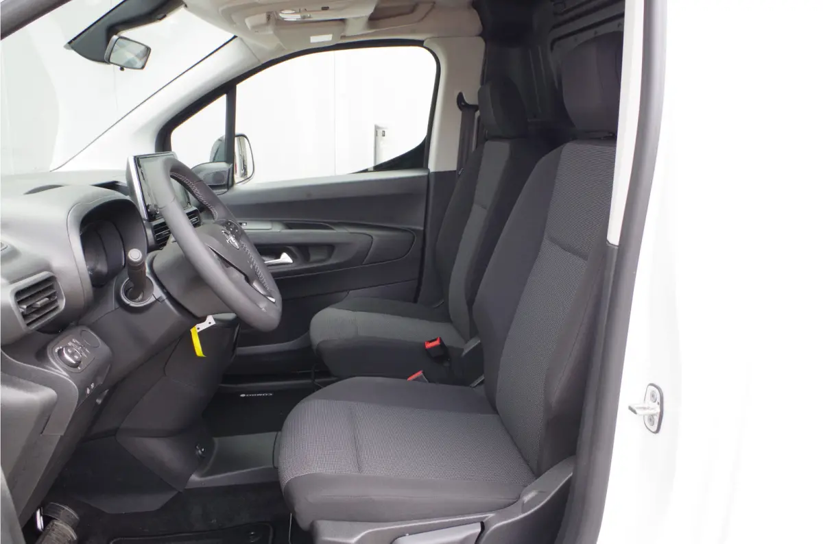 Combo-e Electric 136 L1 50kWh > 2025/Comfort stoel/Camera/Apple Carplay/Android Auto  | 3443 |