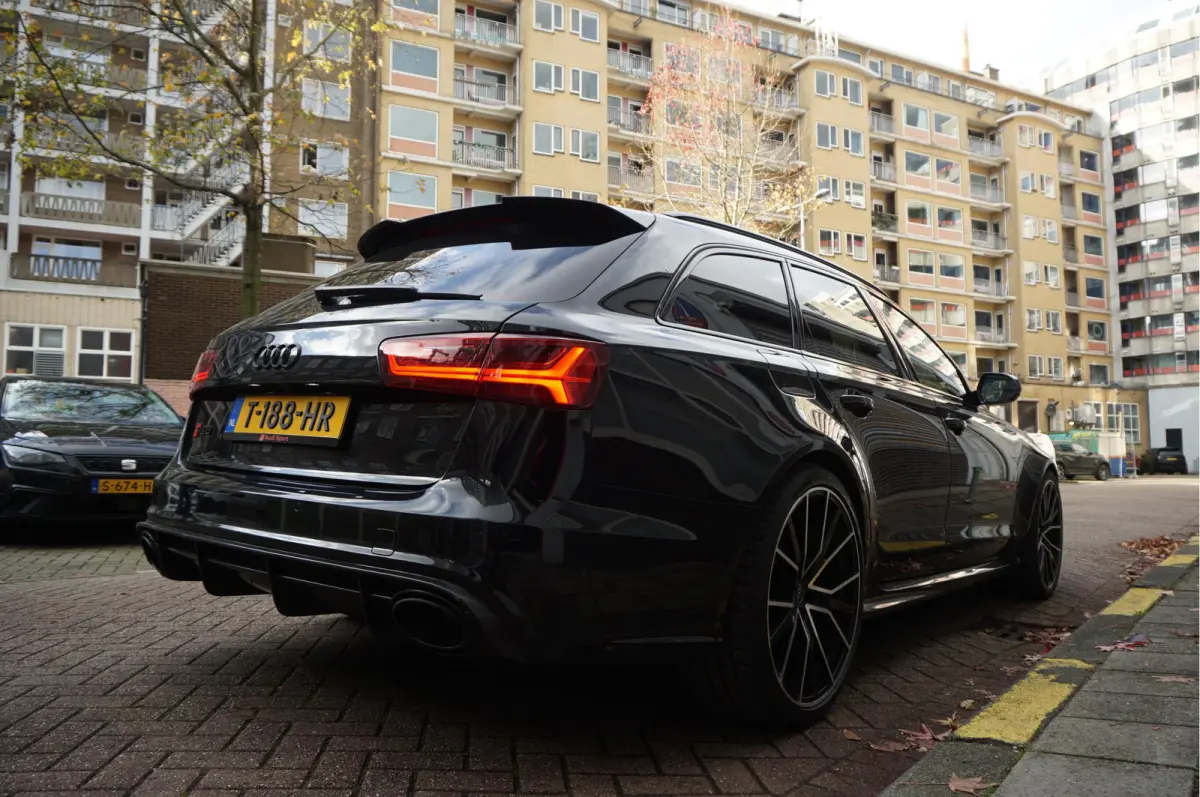 4.0 TFSI RS 6 quattro performance Pro Line Plus | Luchtvering | HUD | Night Vision | Adaptive Cruise | Apple Carplay |