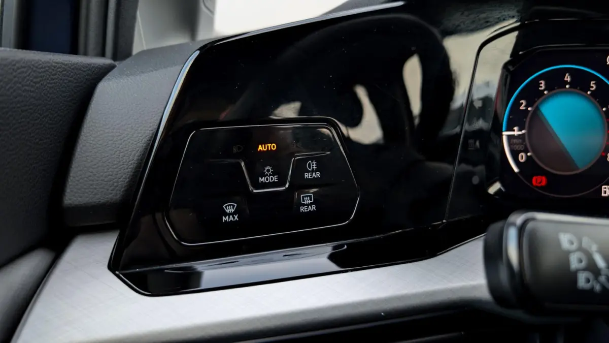 1.0 TSI 110pk Life | 18" Velgen | Navigatie | Adaptive Cruise | Camera | DAB