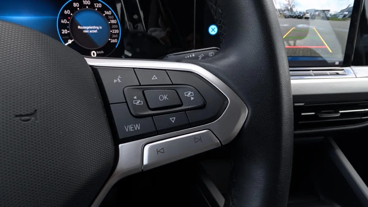 1.0 TSI 110pk Life | 18" Velgen | Navigatie | Adaptive Cruise | Camera | DAB