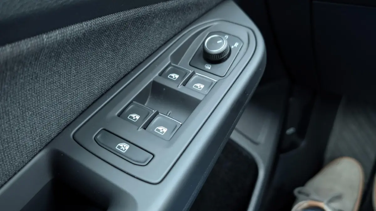 1.0 TSI 110pk Life | 18" Velgen | Navigatie | Adaptive Cruise | Camera | DAB