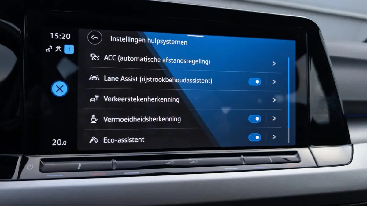 1.0 TSI 110pk Life | 18" Velgen | Navigatie | Adaptive Cruise | Camera | DAB