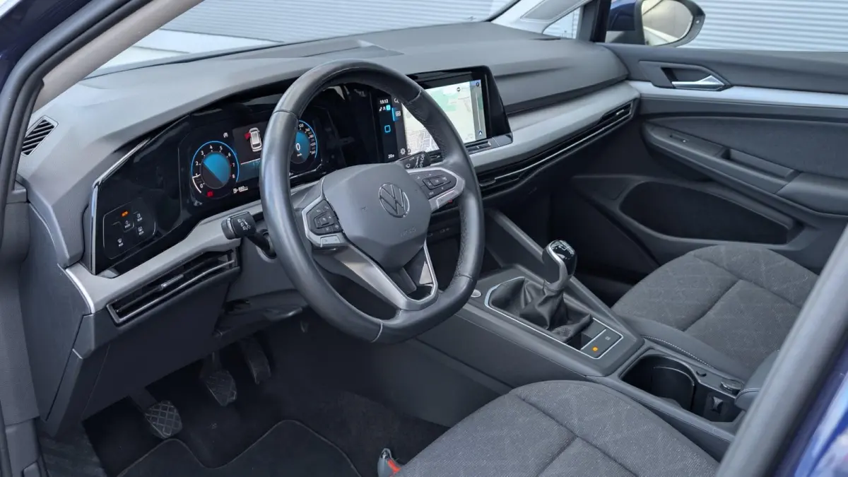 1.0 TSI 110pk Life | 18" Velgen | Navigatie | Adaptive Cruise | Camera | DAB