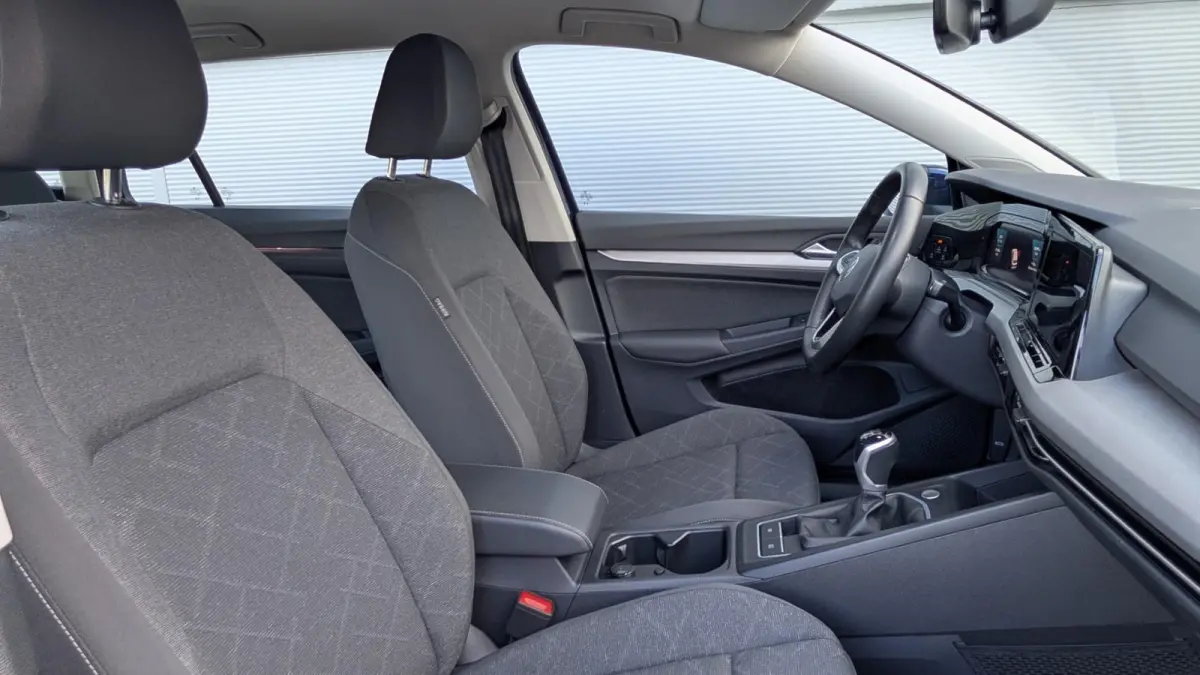 1.0 TSI 110pk Life | 18" Velgen | Navigatie | Adaptive Cruise | Camera | DAB