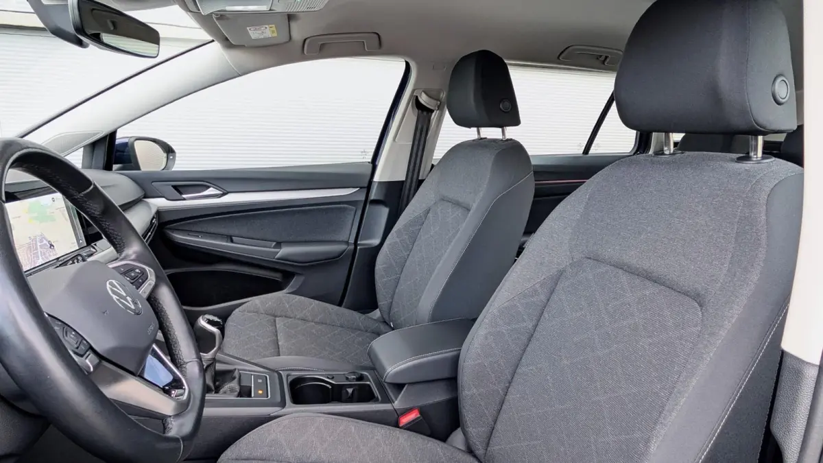 1.0 TSI 110pk Life | 18" Velgen | Navigatie | Adaptive Cruise | Camera | DAB