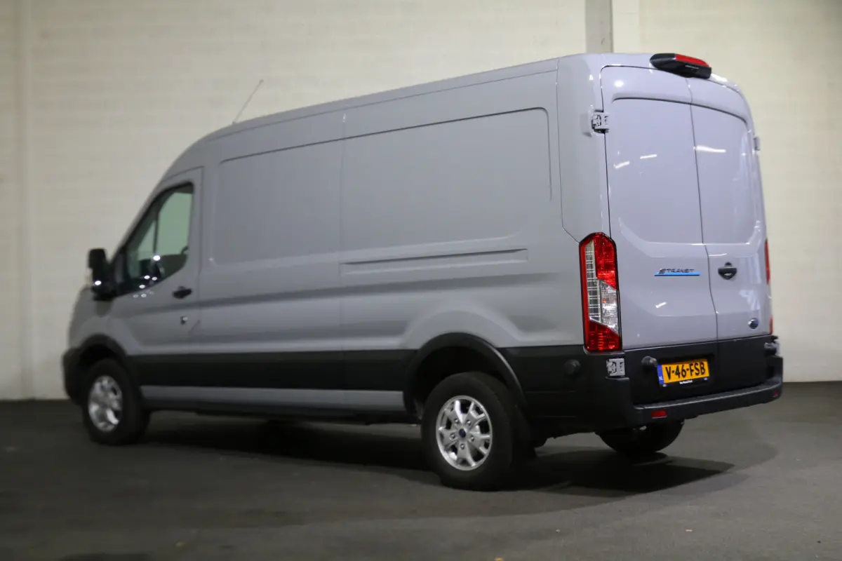 350 L3 H2 Trend 68 kWh Navigatie Adapt. Cruise 360 Camera
