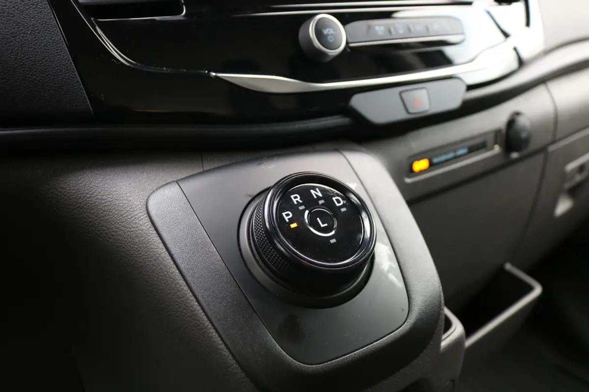 350 L3 H2 Trend 68 kWh Navigatie Adapt. Cruise 360 Camera