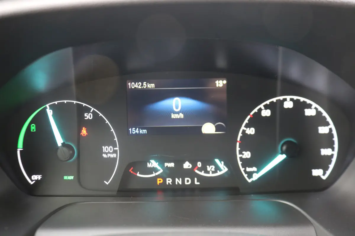 350 L3 H2 Trend 68 kWh Navigatie Adapt. Cruise 360 Camera