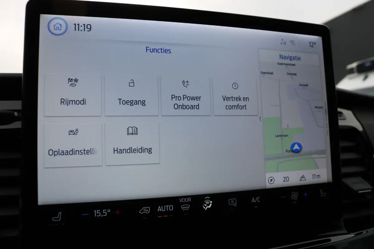 350 L3 H2 Trend 68 kWh Navigatie Adapt. Cruise 360 Camera
