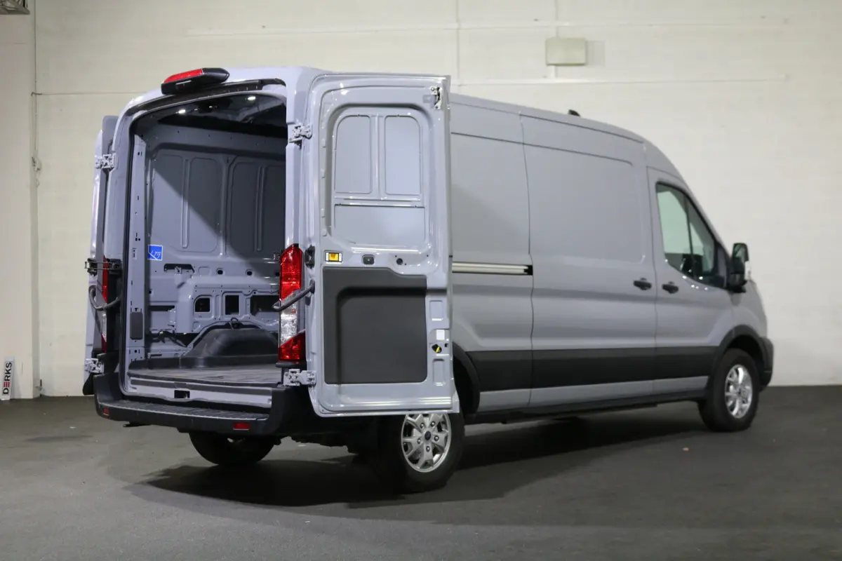350 L3 H2 Trend 68 kWh Navigatie Adapt. Cruise 360 Camera