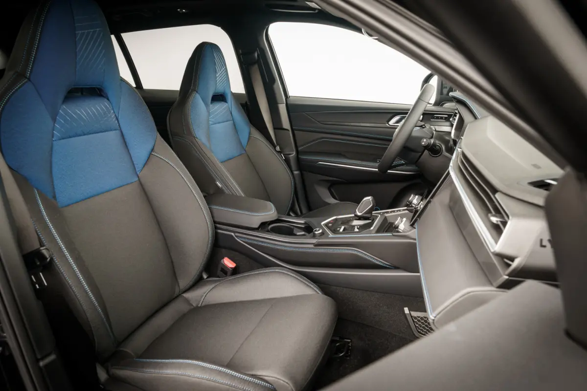 1.5 Plug-in Hybrid 262 Pk I Zwarte hemel I Panoramadak I 75 km Elektrisch I 360 Camera I Infinity Audio I Full Map Navi I NL Auto I 20 inch. LMV l 1e eigenaar