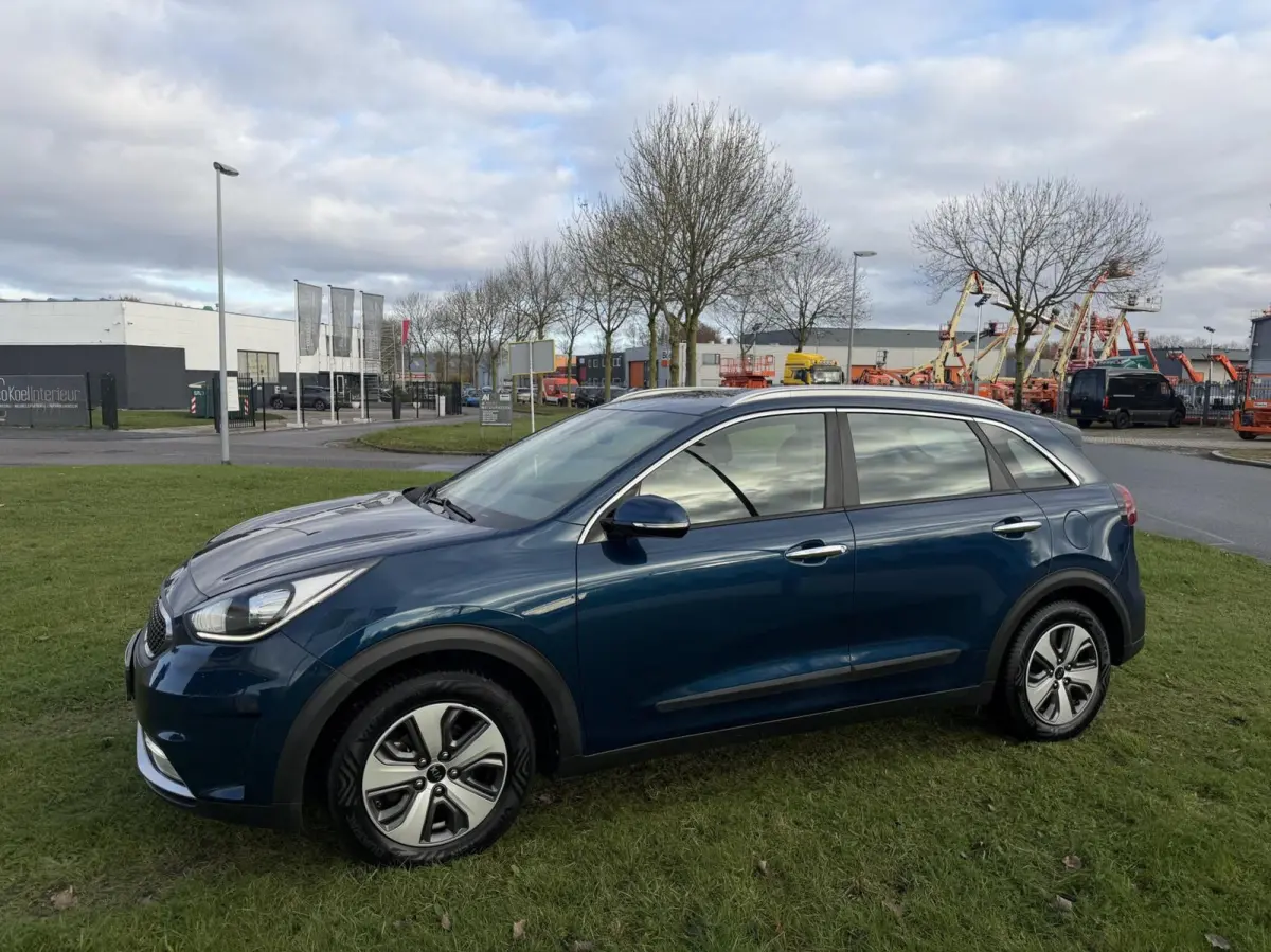1.6 GDi Hybrid DynamicLine - CARPLAY/NAVI/PDC/NAP
