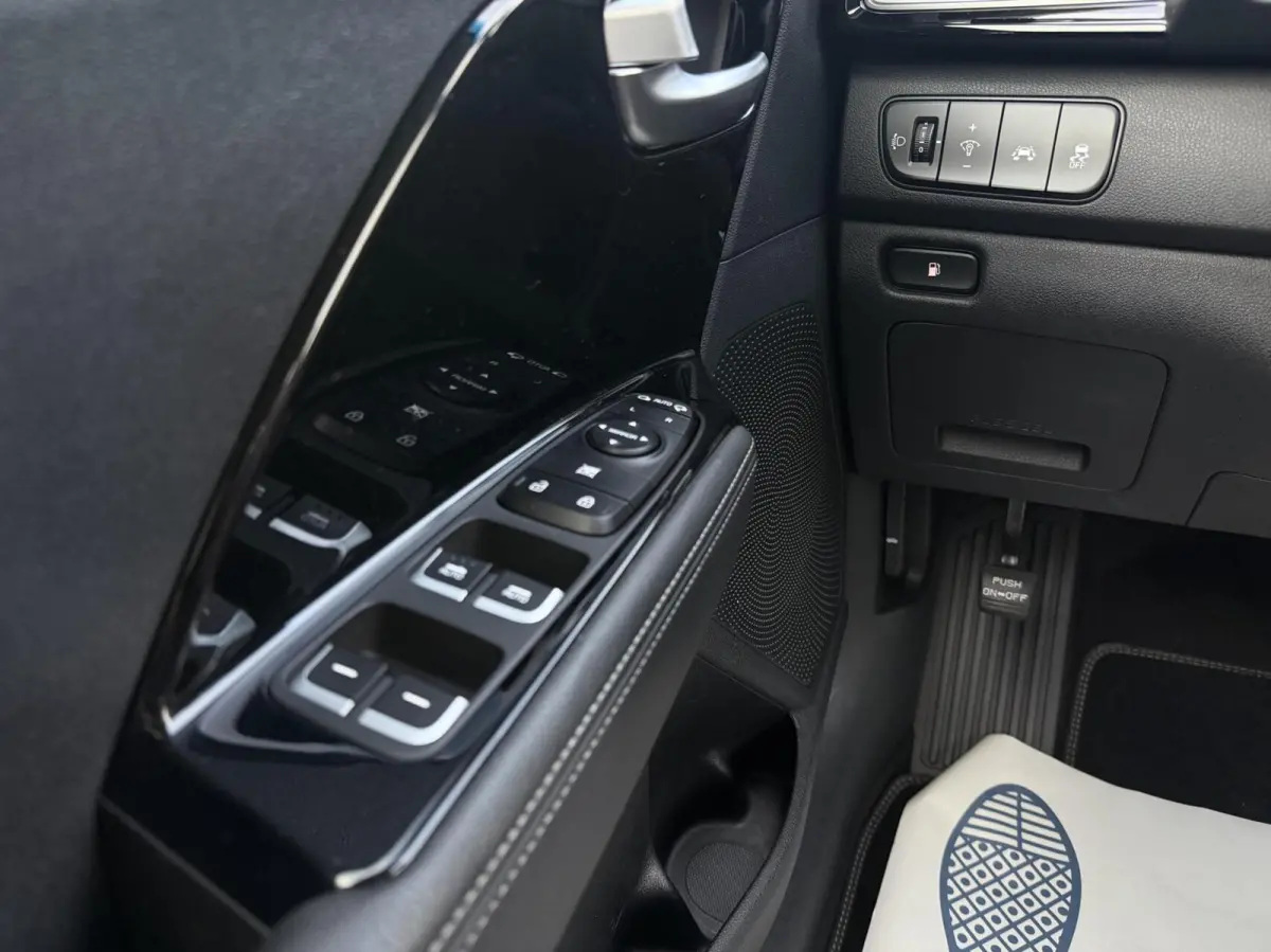 1.6 GDi Hybrid DynamicLine - CARPLAY/NAVI/PDC/NAP