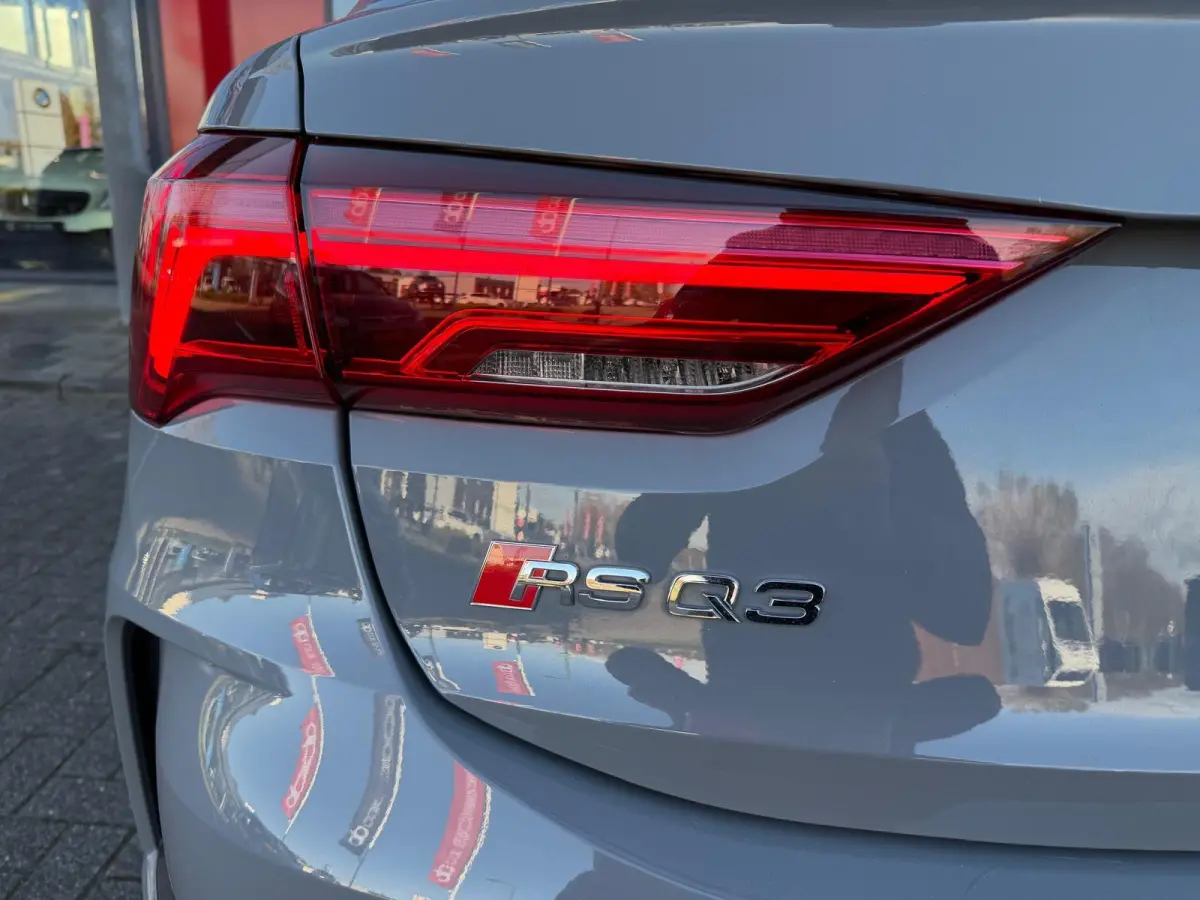 RSQ3 RS Panorama Full spec