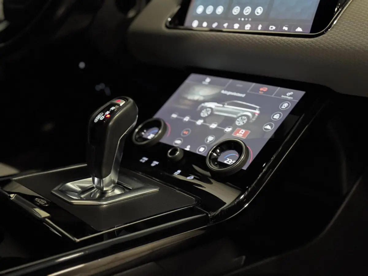 2.0 D150 AWD R-Dynamic SE | LEDER | CAMERA