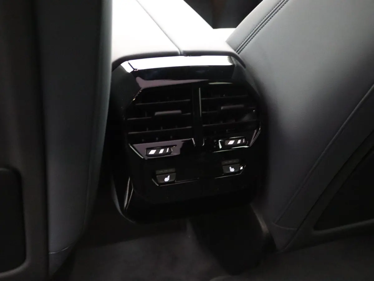 xDrive60 | M Sportpakket Pro | Comfort Pack icm M Sportpakket | Innovation Pack