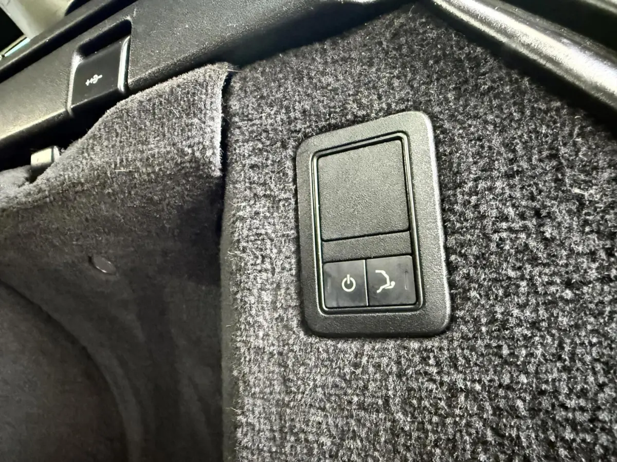 3.0 SDV6 HSE Dynamic