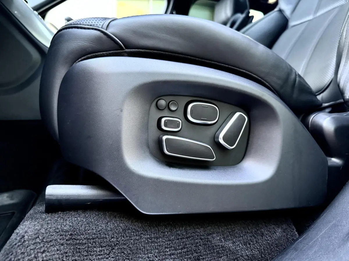 3.0 SDV6 HSE Dynamic