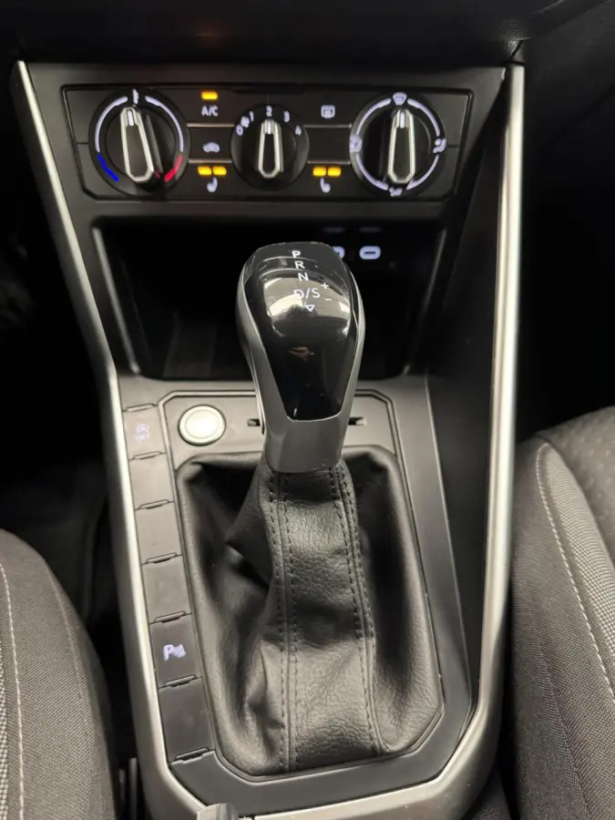 1.0 TSi Life Automaat-Trekhaak-Airco-Adapt.Cr.contr-Carplay-Camera-Parkeersensoren-Stoelverwarming-Lm16''velgen