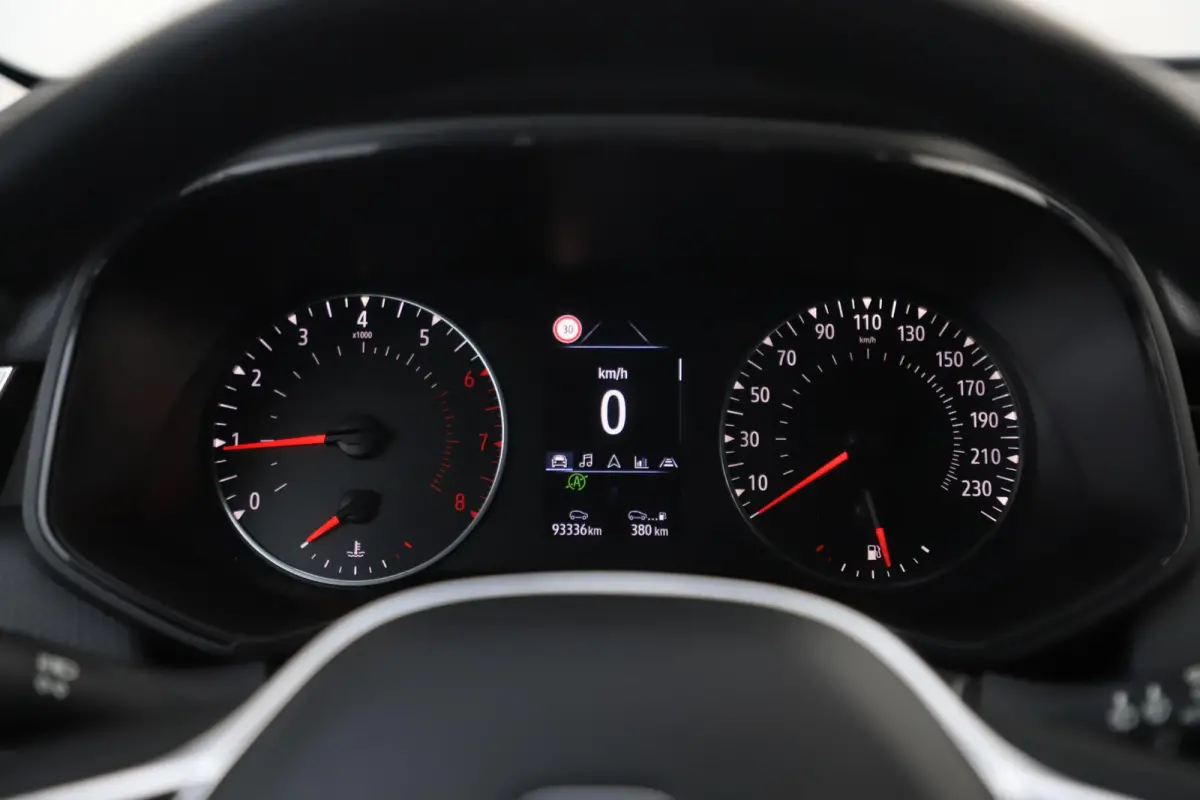 1.0 TCe 90 Equilibre 6-Bak Navigatie Carplay Android Airco Cruise Control Rijstrooksensor Parkeersensor