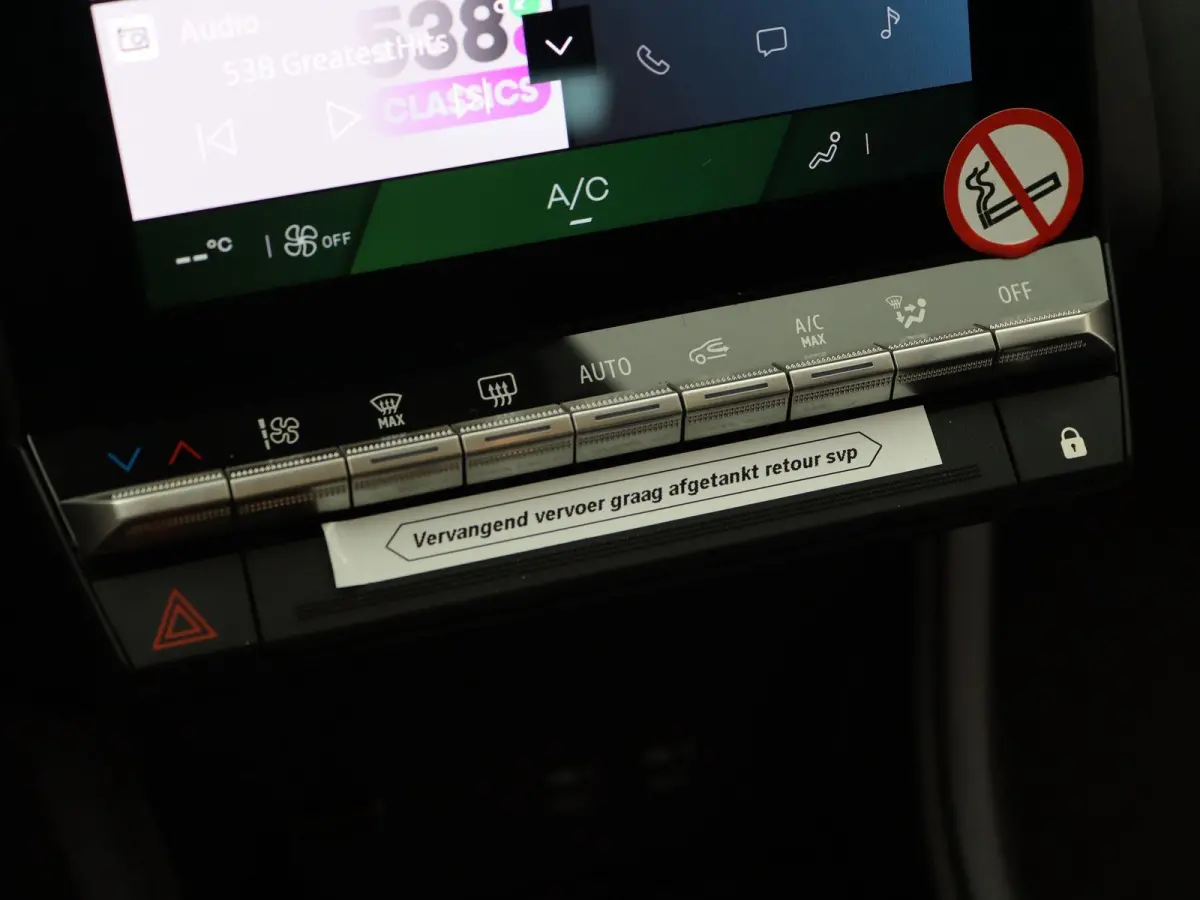 evolution full hybrid E-Tech 145 | Parkeercamera | Navigatie |