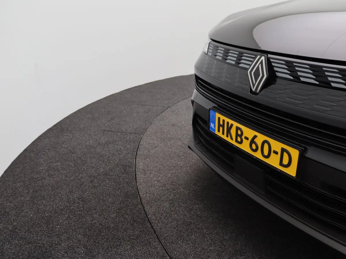 evolution full hybrid E-Tech 145 | Parkeercamera | Navigatie |