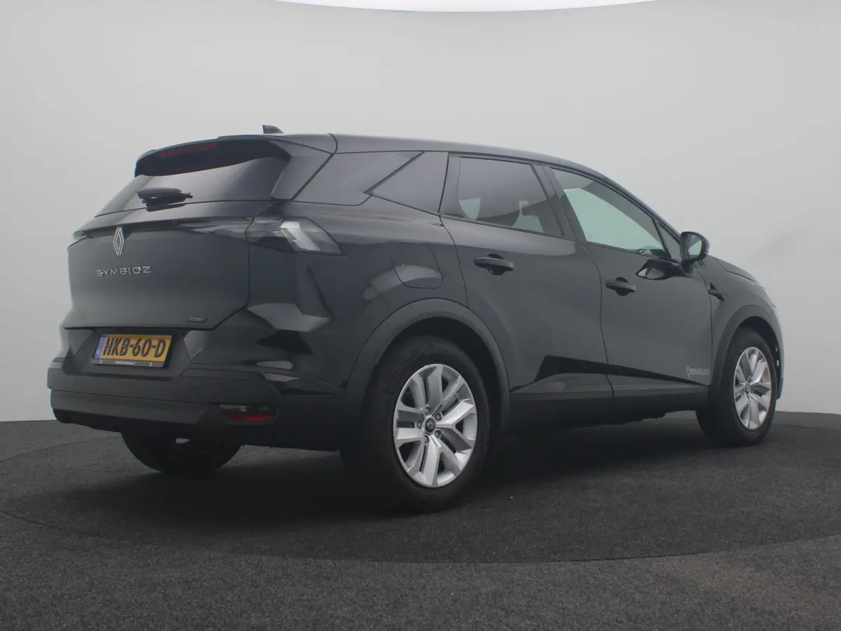 evolution full hybrid E-Tech 145 | Parkeercamera | Navigatie |