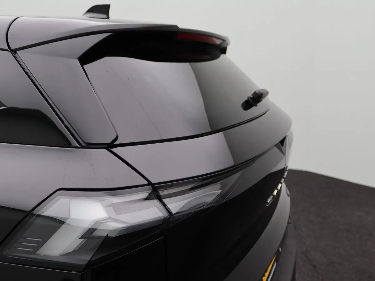 evolution full hybrid E-Tech 145 | Parkeercamera | Navigatie |