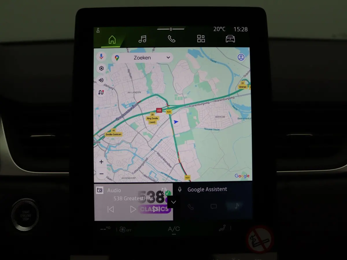 evolution full hybrid E-Tech 145 | Parkeercamera | Navigatie |