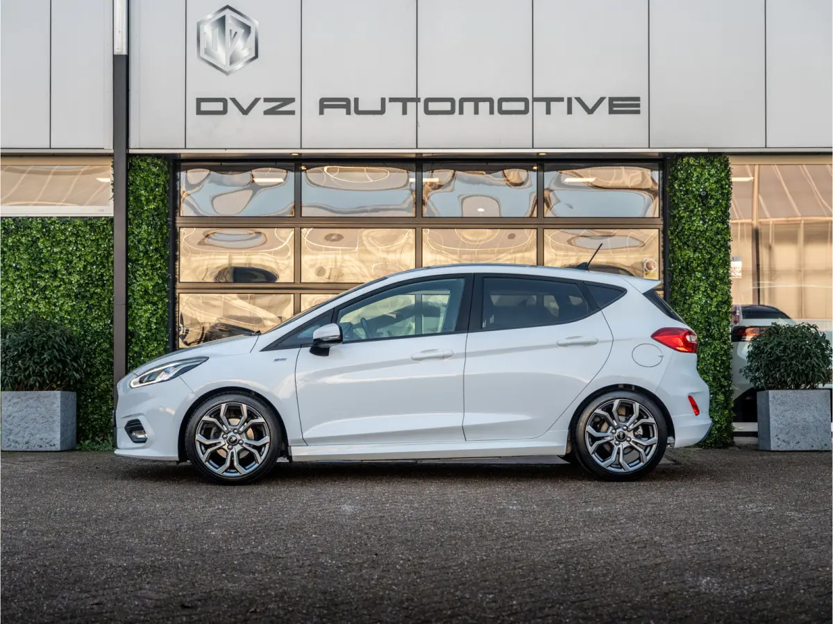 1.0 EcoBoost ST-Line | Navi | PDC | Winter Pack |