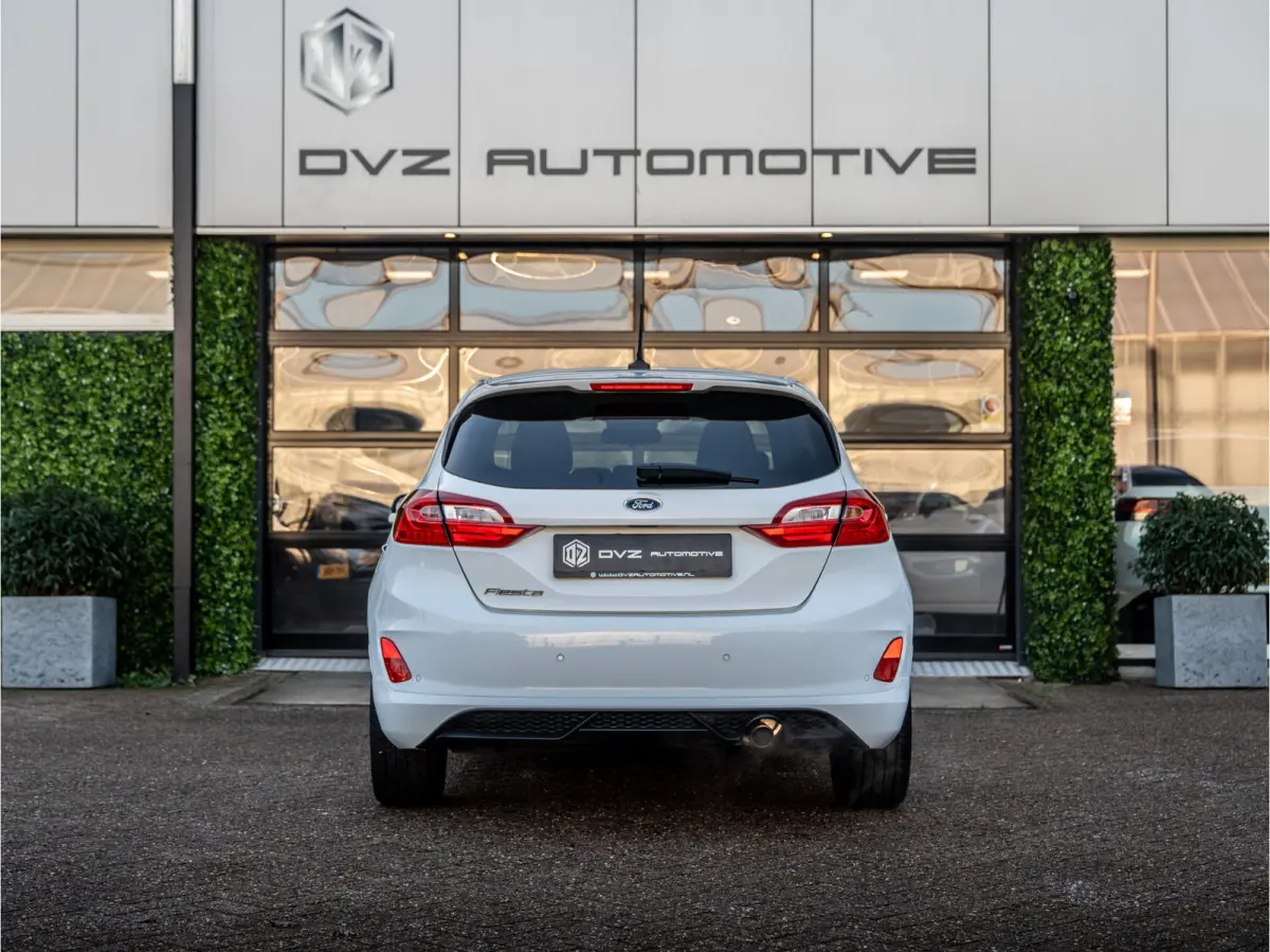 1.0 EcoBoost ST-Line | Navi | PDC | Winter Pack |