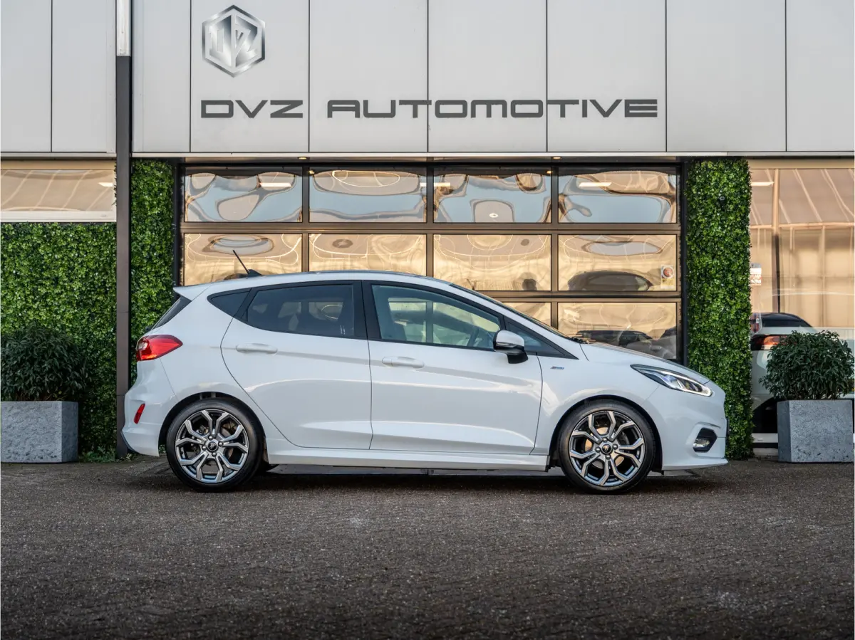 1.0 EcoBoost ST-Line | Navi | PDC | Winter Pack |