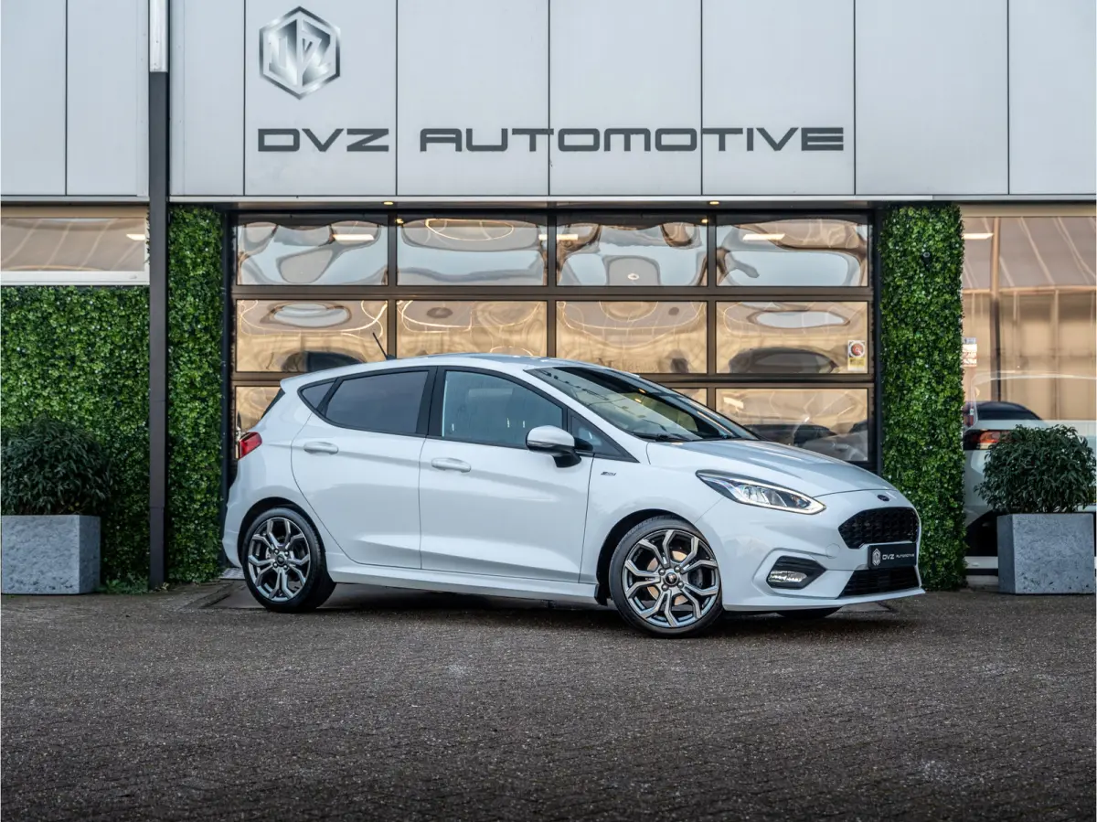 1.0 EcoBoost ST-Line | Navi | PDC | Winter Pack |
