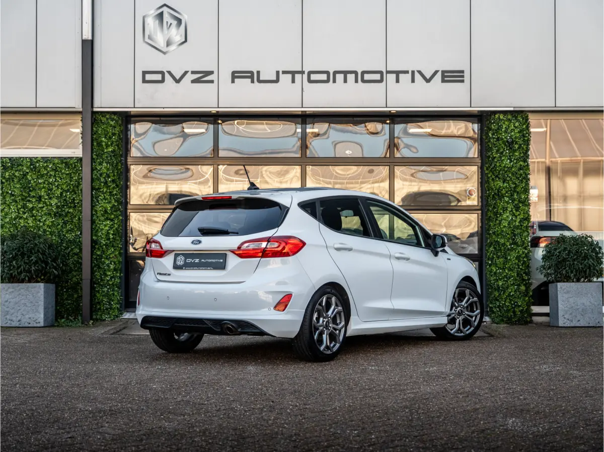1.0 EcoBoost ST-Line | Navi | PDC | Winter Pack |