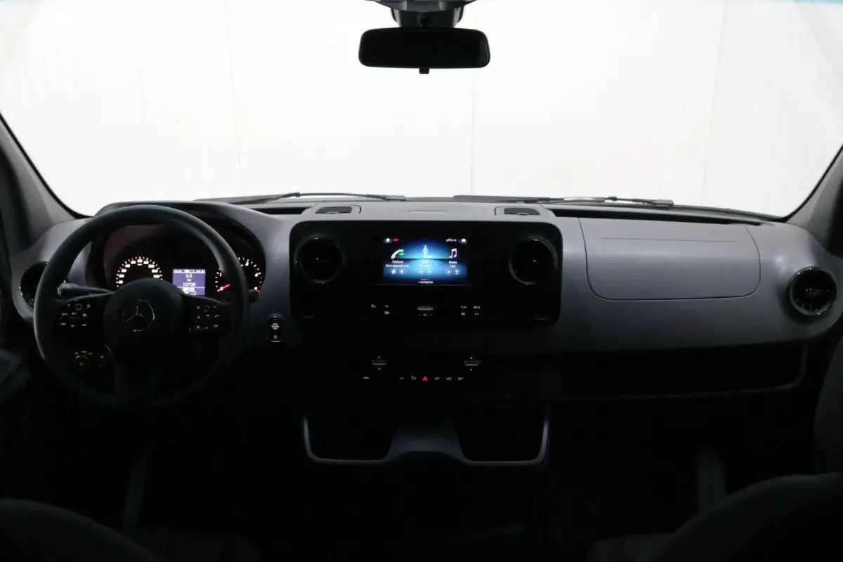 317 CDI L2 RWD