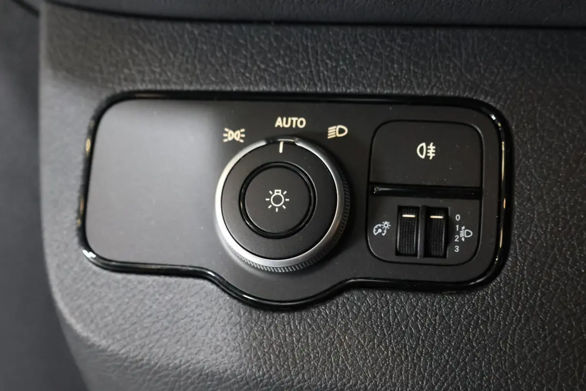 317 CDI L2 RWD