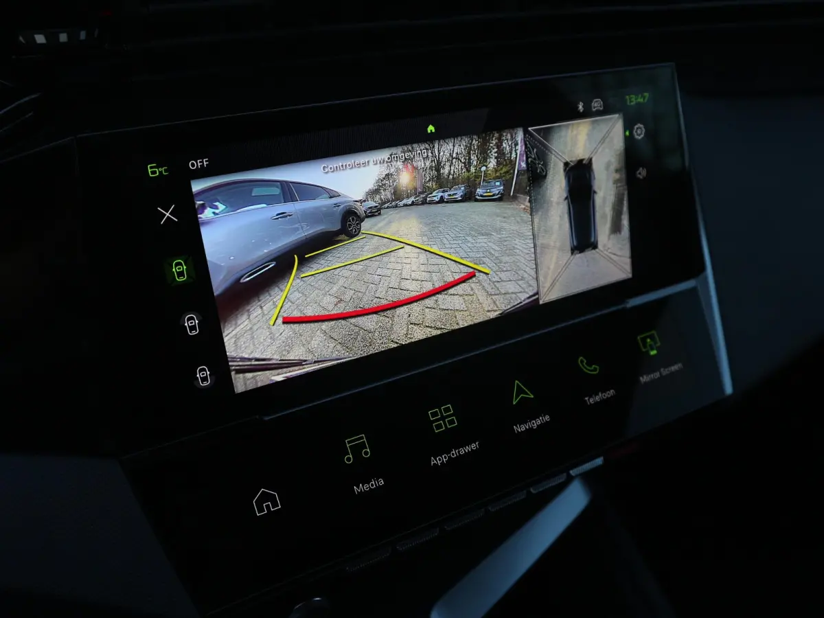 1.2 Hybrid 145 e-DCS6 GT / 360 Camera / Alcantara / LED
