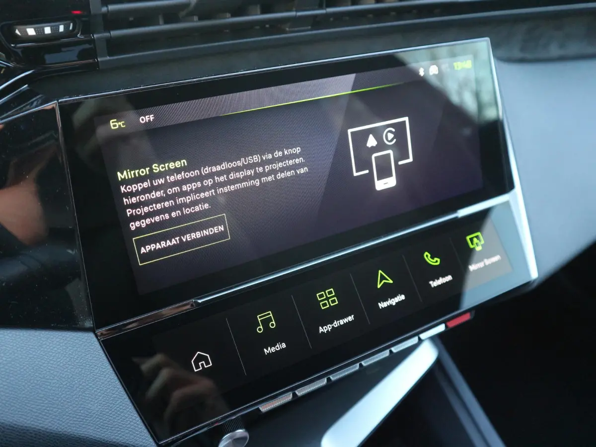 1.2 Hybrid 145 e-DCS6 GT / 360 Camera / Alcantara / LED