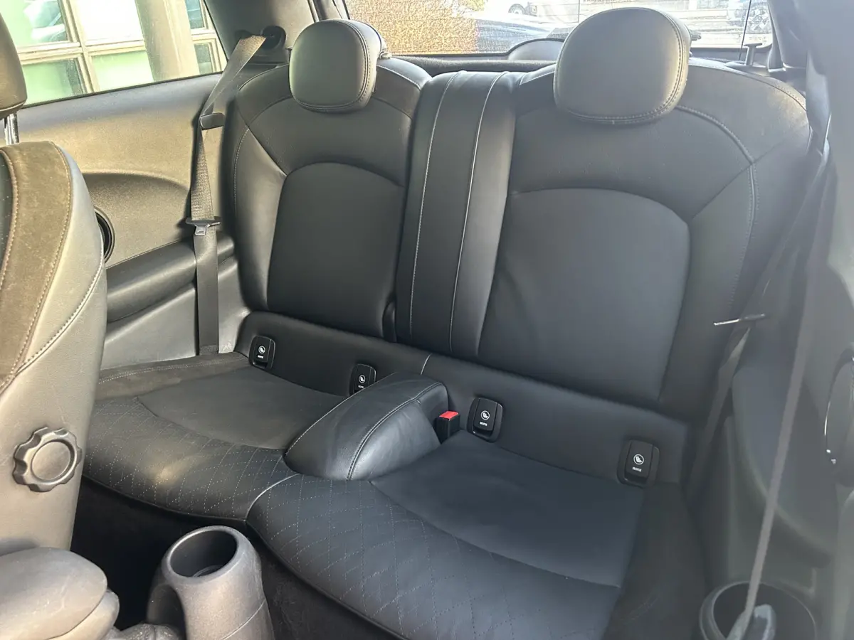 1.5 One Chili | AUTOMAAT | LEDER | CARPLAY/ANDROID | NAVI | CRUISE CONTROL | LMV 17'' | PDC V+A | STOELVERWARMING | CLIMATE CONTROL | LED | BLUETOOTH