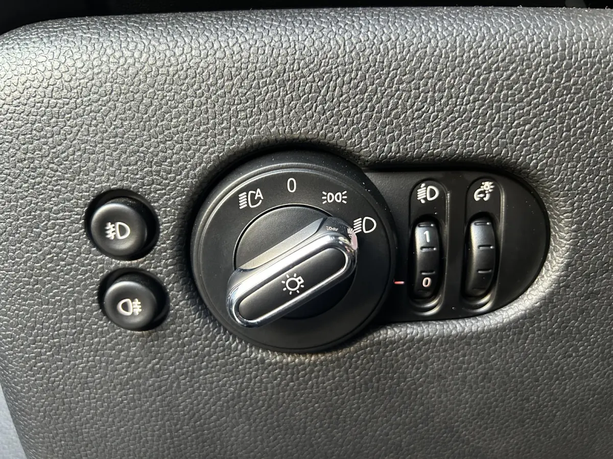 1.5 One Chili | AUTOMAAT | LEDER | CARPLAY/ANDROID | NAVI | CRUISE CONTROL | LMV 17'' | PDC V+A | STOELVERWARMING | CLIMATE CONTROL | LED | BLUETOOTH